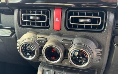 Suzuki Jimny, 2023 год, 1 700 000 рублей, 21 фотография