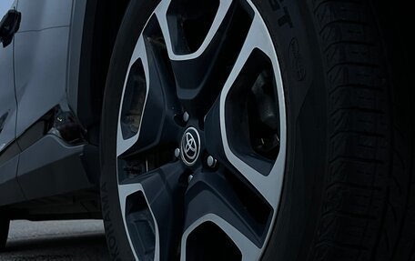 Toyota RAV4, 2020 год, 3 250 000 рублей, 4 фотография