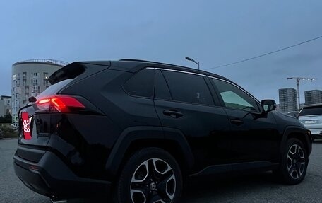 Toyota RAV4, 2020 год, 3 250 000 рублей, 8 фотография