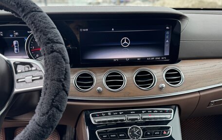 Mercedes-Benz E-Класс, 2020 год, 4 200 000 рублей, 15 фотография