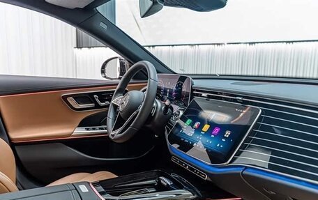 Mercedes-Benz E-Класс, 2024 год, 7 700 000 рублей, 12 фотография