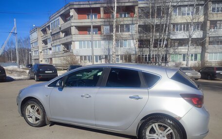 Opel Astra J, 2012 год, 670 000 рублей, 5 фотография