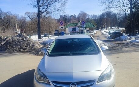 Opel Astra J, 2012 год, 670 000 рублей, 2 фотография