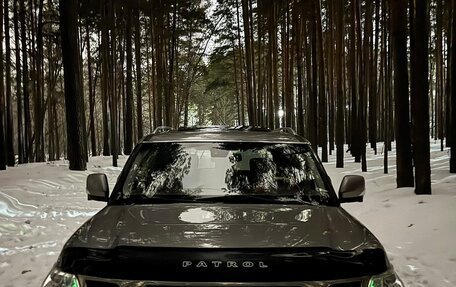 Nissan Patrol, 2011 год, 2 200 000 рублей, 2 фотография