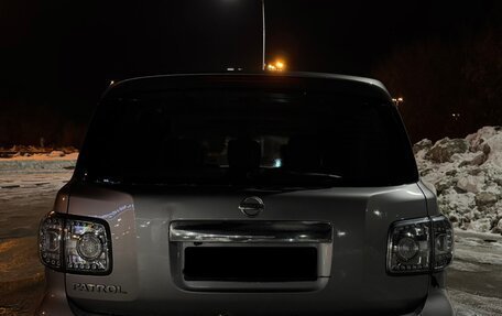 Nissan Patrol, 2011 год, 2 200 000 рублей, 10 фотография