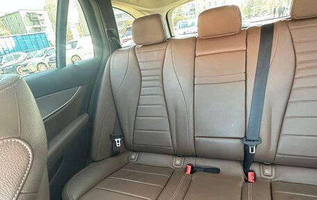 Mercedes-Benz E-Класс, 2019 год, 3 200 000 рублей, 25 фотография