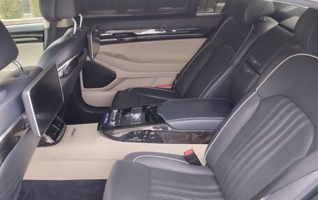 Genesis G90 I рестайлинг, 2017 год, 4 400 000 рублей, 11 фотография