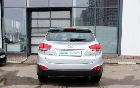 Hyundai ix35 I рестайлинг, 2013 год, 999 000 рублей, 4 фотография