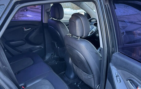 Hyundai ix35 I рестайлинг, 2010 год, 1 000 000 рублей, 8 фотография