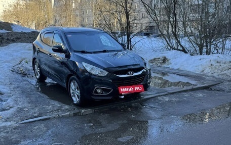 Hyundai ix35 I рестайлинг, 2010 год, 1 000 000 рублей, 5 фотография