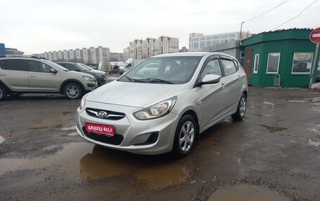 Hyundai Solaris II рестайлинг, 2013 год, 698 000 рублей, 1 фотография