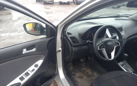 Hyundai Solaris II рестайлинг, 2013 год, 698 000 рублей, 7 фотография