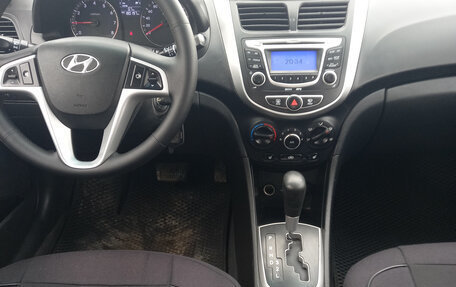 Hyundai Solaris II рестайлинг, 2013 год, 698 000 рублей, 8 фотография