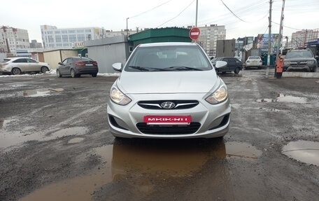 Hyundai Solaris II рестайлинг, 2013 год, 698 000 рублей, 2 фотография