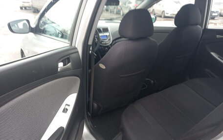 Hyundai Solaris II рестайлинг, 2013 год, 698 000 рублей, 9 фотография