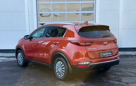 KIA Sportage IV рестайлинг, 2020 год, 2 300 000 рублей, 3 фотография