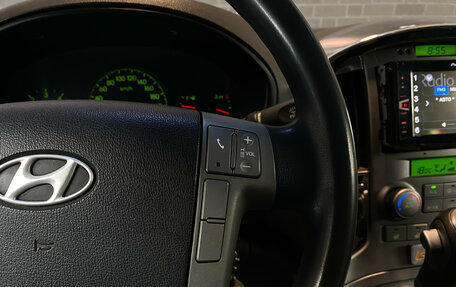 Hyundai Grand Starex Grand Starex I рестайлинг 2, 2008 год, 1 250 000 рублей, 17 фотография