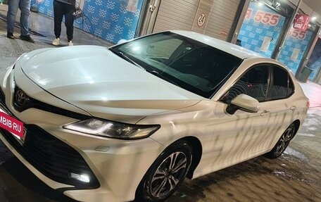 Toyota Camry, 2020 год, 1 670 000 рублей, 2 фотография