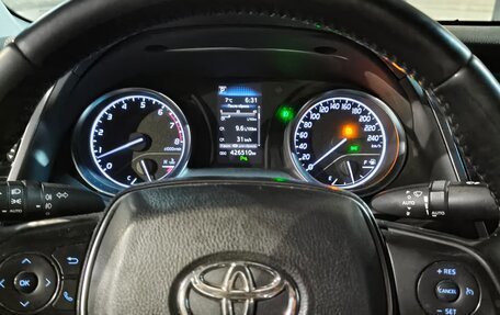 Toyota Camry, 2020 год, 1 670 000 рублей, 10 фотография