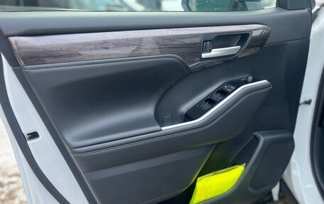 Toyota Highlander, 2026 год, 5 800 000 рублей, 10 фотография