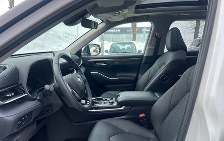 Toyota Highlander, 2026 год, 5 800 000 рублей, 16 фотография