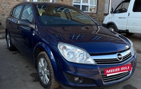 Opel Astra H, 2008 год, 570 000 рублей, 2 фотография