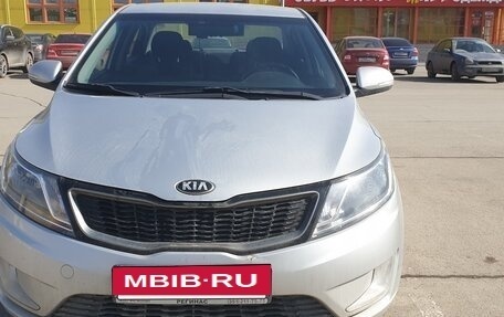 KIA Rio III рестайлинг, 2014 год, 1 000 000 рублей, 2 фотография