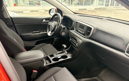 KIA Sportage IV рестайлинг, 2020 год, 2 349 000 рублей, 21 фотография