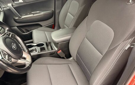 KIA Sportage IV рестайлинг, 2020 год, 2 349 000 рублей, 24 фотография