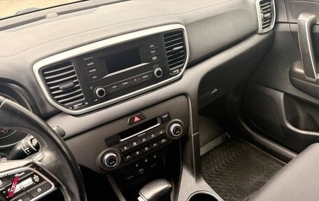 KIA Sportage IV рестайлинг, 2020 год, 2 349 000 рублей, 20 фотография