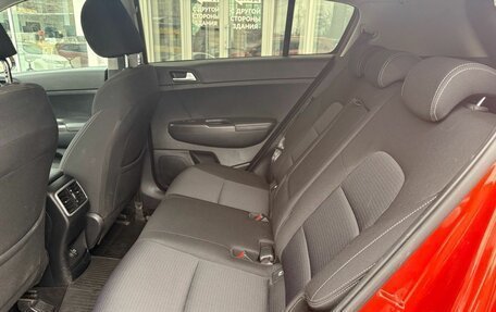 KIA Sportage IV рестайлинг, 2020 год, 2 349 000 рублей, 26 фотография