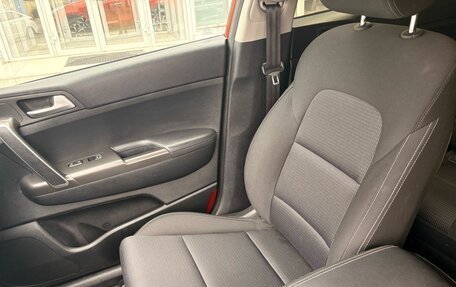 KIA Sportage IV рестайлинг, 2020 год, 2 349 000 рублей, 25 фотография