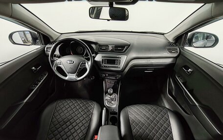 KIA Rio III рестайлинг, 2015 год, 999 000 рублей, 14 фотография