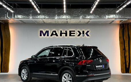 Volkswagen Tiguan II, 2018 год, 2 699 000 рублей, 4 фотография