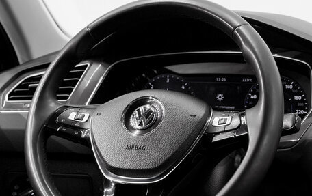 Volkswagen Tiguan II, 2018 год, 2 699 000 рублей, 8 фотография