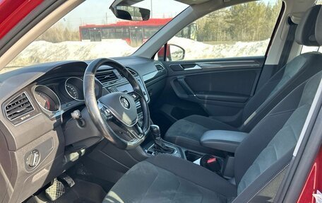 Volkswagen Tiguan II, 2016 год, 2 060 000 рублей, 6 фотография