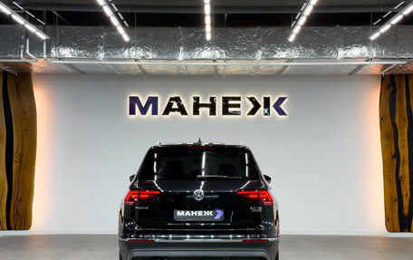 Volkswagen Tiguan II, 2018 год, 2 699 000 рублей, 5 фотография