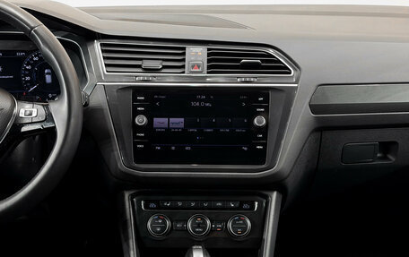 Volkswagen Tiguan II, 2018 год, 2 699 000 рублей, 10 фотография