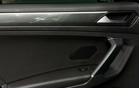 Volkswagen Tiguan II, 2018 год, 2 699 000 рублей, 18 фотография