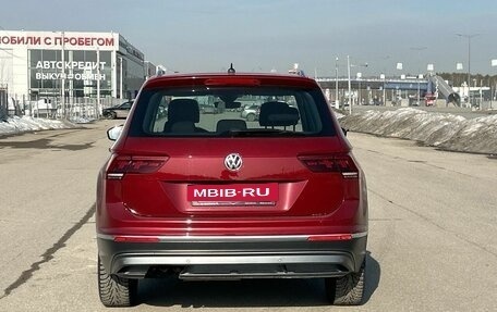 Volkswagen Tiguan II, 2016 год, 2 060 000 рублей, 4 фотография