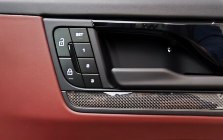 Porsche Cayenne III, 2025 год, 29 815 000 рублей, 19 фотография