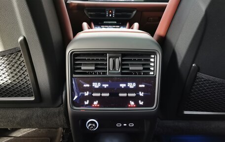 Porsche Cayenne III, 2025 год, 29 815 000 рублей, 30 фотография