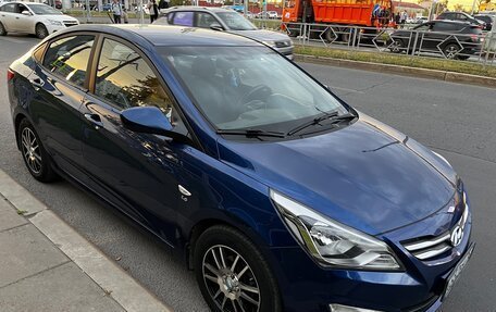 Hyundai Solaris II рестайлинг, 2015 год, 938 000 рублей, 1 фотография