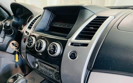 Mitsubishi Pajero Sport II рестайлинг, 2013 год, 1 700 000 рублей, 10 фотография