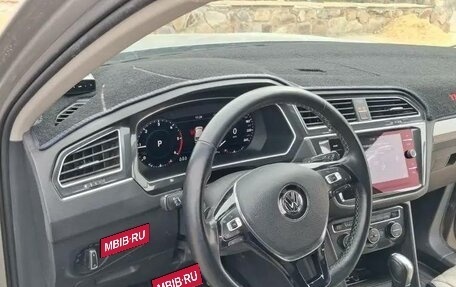 Volkswagen Tiguan II, 2017 год, 2 690 000 рублей, 8 фотография