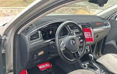 Volkswagen Tiguan II, 2017 год, 2 690 000 рублей, 7 фотография