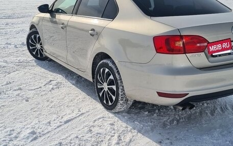 Volkswagen Jetta VI, 2013 год, 940 000 рублей, 6 фотография