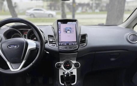 Ford Fiesta, 2010 год, 440 000 рублей, 13 фотография