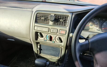 Nissan Pulsar IV, 1999 год, 400 000 рублей, 8 фотография