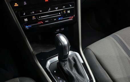 Volkswagen T-Roc I, 2021 год, 2 179 000 рублей, 8 фотография